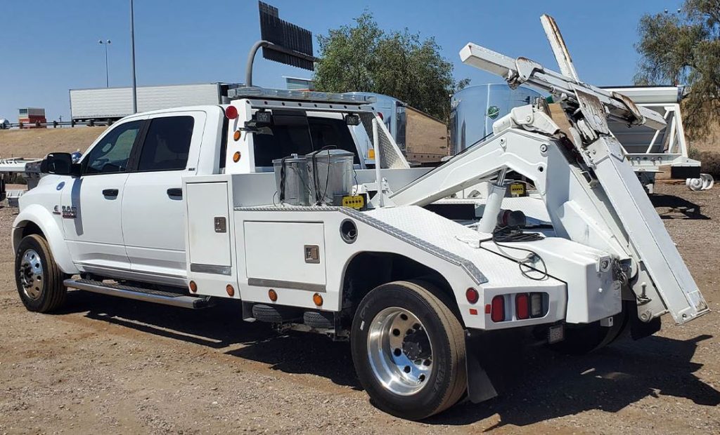 wheel lift tow truck service